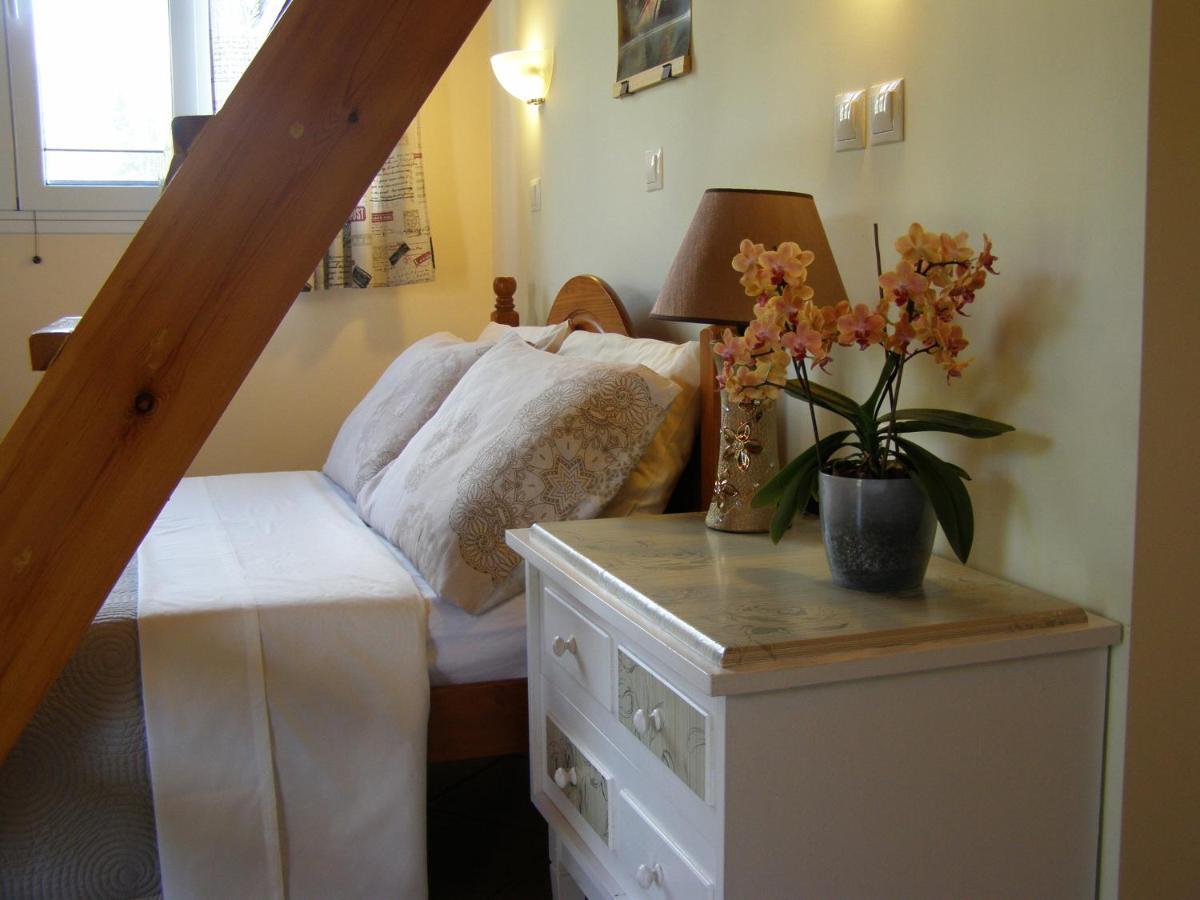 Kostas Walkers Point Bed & Breakfast Dafnata Ngoại thất bức ảnh