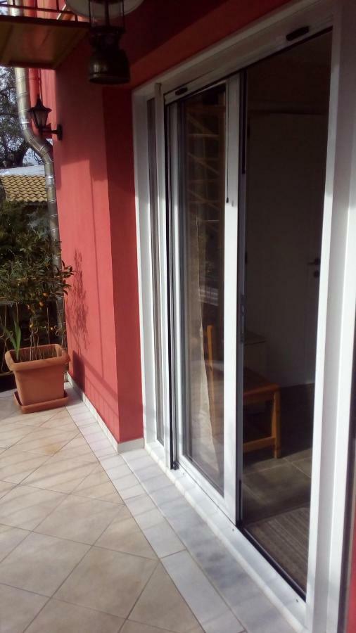 Kostas Walkers Point Bed & Breakfast Dafnata Ngoại thất bức ảnh