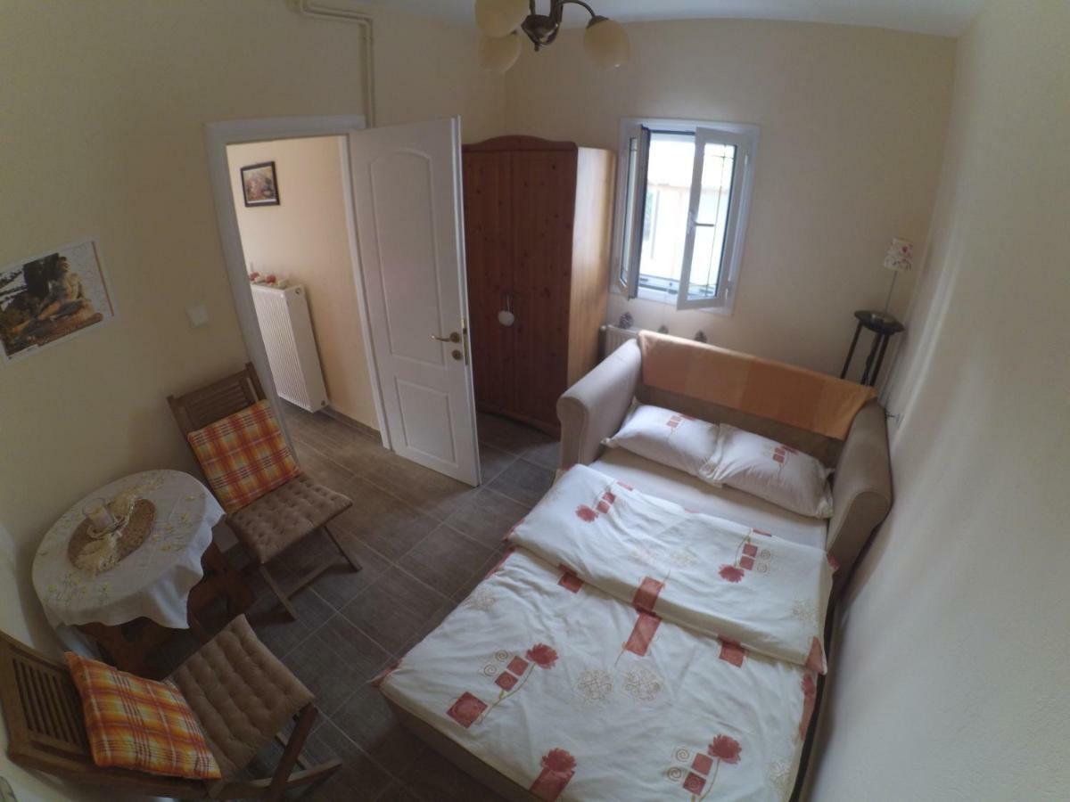 Kostas Walkers Point Bed & Breakfast Dafnata Ngoại thất bức ảnh