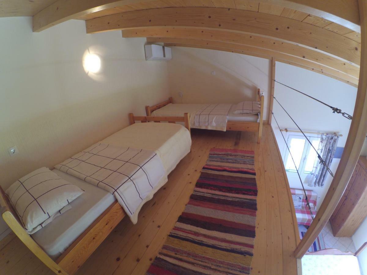 Kostas Walkers Point Bed & Breakfast Dafnata Ngoại thất bức ảnh