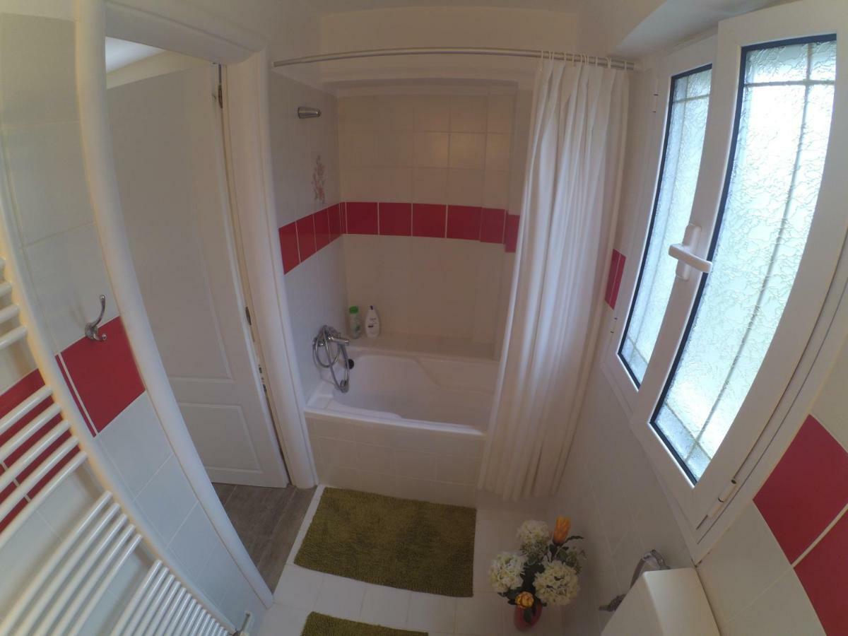 Kostas Walkers Point Bed & Breakfast Dafnata Ngoại thất bức ảnh